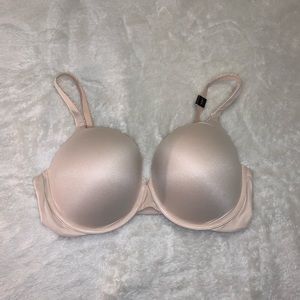 Victoria’s Secret Body by Victoria Bra